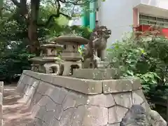 諏訪神社の狛犬