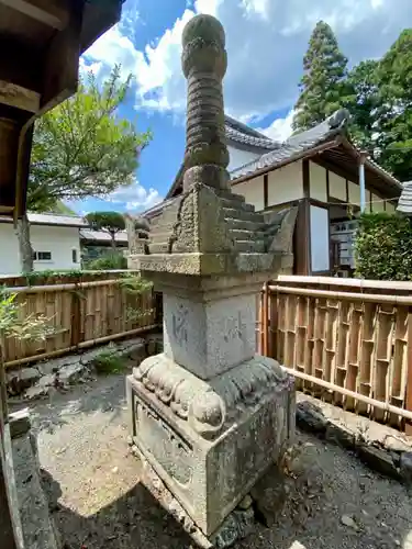 舩井神社の塔