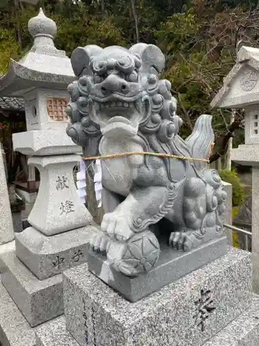 美多彌神社の狛犬