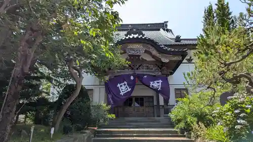 実行寺の本殿