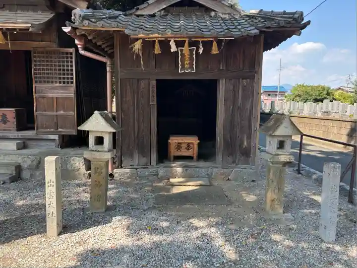豊川進雄神社の末社・摂社