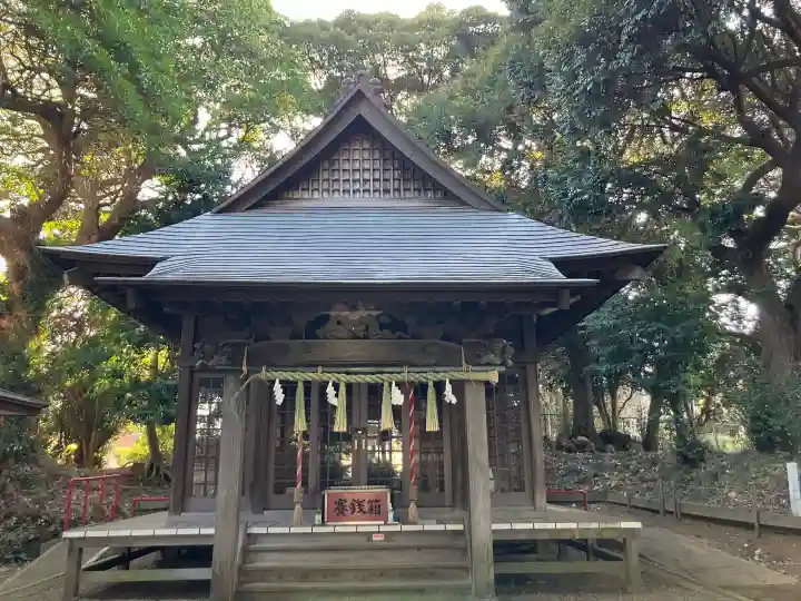 鹿島神社(笠間町)の{uncategorized: "未分類", other: "その他", undefined: "問題あり", building: "その他建物", grave: "お墓", sacred_gate: "鳥居", guardian: "狛犬", statue: "像", buddha: "仏像", history: "歴史", nature: "自然", garden: "庭園", animal: "動物", pagoda: "塔", temizu: "手水舎", mountain_gate: "山門・神門", sanctuary: "本殿・本堂", subordinate: "末社・摂社", art: "芸術", scenery: "景色", jizo: "地蔵", ema: "絵馬", goshuin: "御朱印", omikuji: "おみくじ", items: "授与品その他", amulet: "お守り", goshuincho: "御朱印帳", eats: "食事", festival: "お祭り", votive_dance: "神楽", shichigosan: "七五三参", wedding: "結婚式", experience: "体験その他", initially: "初詣", around: "周辺", anti_infection: "感染症対策"}