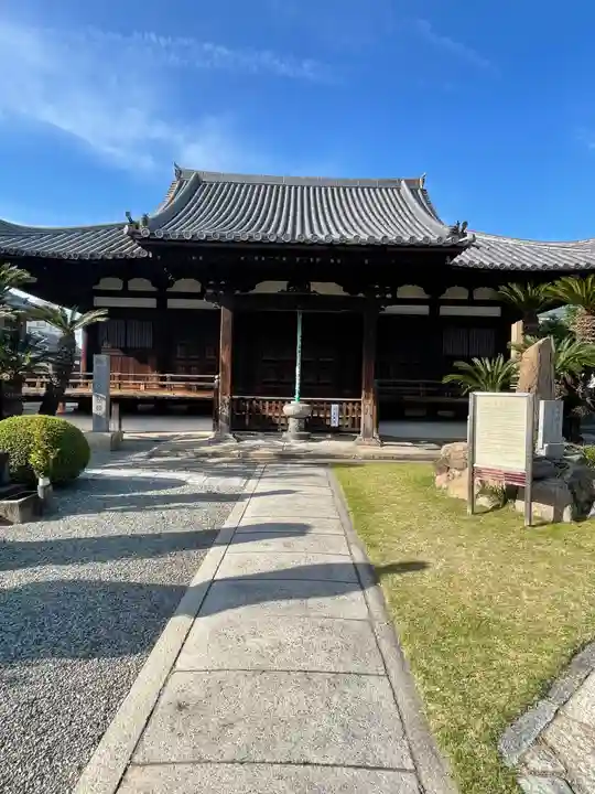 長遠寺の本殿・本堂