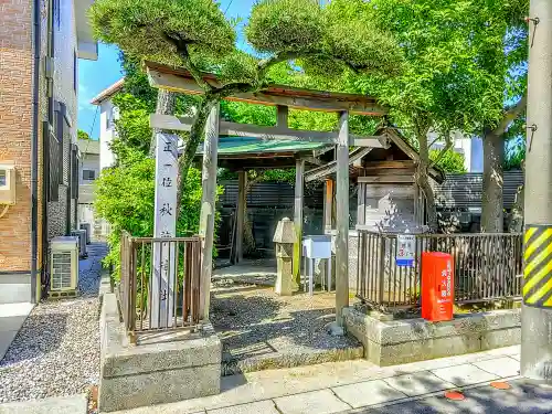 秋葉神社の鳥居