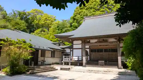 二伝寺（ニ傳寺）の{uncategorized: "未分類", other: "その他", undefined: "問題あり", building: "その他建物", grave: "お墓", sacred_gate: "鳥居", guardian: "狛犬", statue: "像", buddha: "仏像", history: "歴史", nature: "自然", garden: "庭園", animal: "動物", pagoda: "塔", temizu: "手水舎", mountain_gate: "山門・神門", sanctuary: "本殿・本堂", subordinate: "末社・摂社", art: "芸術", scenery: "景色", jizo: "地蔵", ema: "絵馬", goshuin: "御朱印", omikuji: "おみくじ", items: "授与品その他", amulet: "お守り", goshuincho: "御朱印帳", eats: "食事", festival: "お祭り", votive_dance: "神楽", shichigosan: "七五三参", wedding: "結婚式", experience: "体験その他", initially: "初詣", around: "周辺", anti_infection: "感染症対策"}
