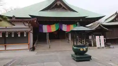 弘明寺の本殿・本堂