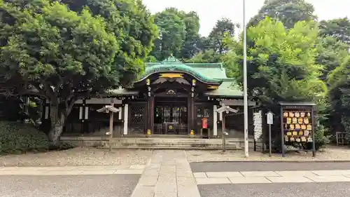 白金氷川神社の本殿・本堂