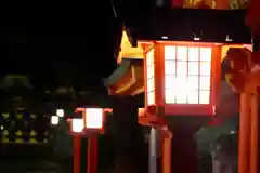 穴八幡宮の建物その他