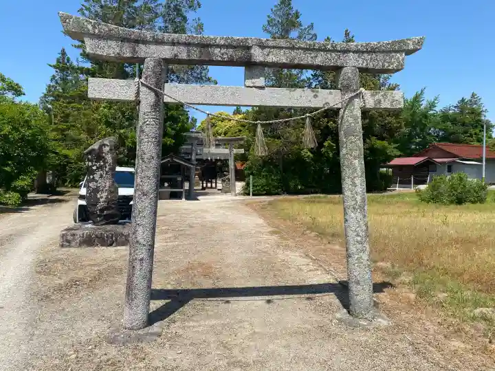 神原神社の{uncategorized: "未分類", other: "その他", undefined: "問題あり", building: "その他建物", grave: "お墓", sacred_gate: "鳥居", guardian: "狛犬", statue: "像", buddha: "仏像", history: "歴史", nature: "自然", garden: "庭園", animal: "動物", pagoda: "塔", temizu: "手水舎", mountain_gate: "山門・神門", sanctuary: "本殿・本堂", subordinate: "末社・摂社", art: "芸術", scenery: "景色", jizo: "地蔵", ema: "絵馬", goshuin: "御朱印", omikuji: "おみくじ", items: "授与品その他", amulet: "お守り", goshuincho: "御朱印帳", eats: "食事", festival: "お祭り", votive_dance: "神楽", shichigosan: "七五三参", wedding: "結婚式", experience: "体験その他", initially: "初詣", around: "周辺", anti_infection: "感染症対策"}