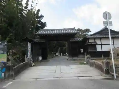 園城寺（三井寺）の山門