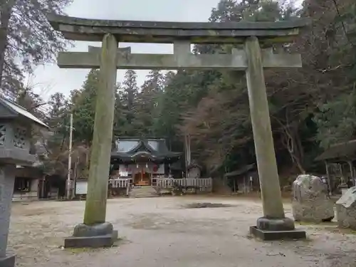 湯泉神社の鳥居