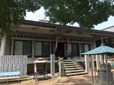吉祥寺の本殿・本堂