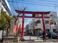東京羽田 穴守稲荷神社の{uncategorized: "未分類", other: "その他", undefined: "問題あり", building: "その他建物", grave: "お墓", sacred_gate: "鳥居", guardian: "狛犬", statue: "像", buddha: "仏像", history: "歴史", nature: "自然", garden: "庭園", animal: "動物", pagoda: "塔", temizu: "手水舎", mountain_gate: "山門・神門", sanctuary: "本殿・本堂", subordinate: "末社・摂社", art: "芸術", scenery: "景色", jizo: "地蔵", ema: "絵馬", goshuin: "御朱印", omikuji: "おみくじ", items: "授与品その他", amulet: "お守り", goshuincho: "御朱印帳", eats: "食事", festival: "お祭り", votive_dance: "神楽", shichigosan: "七五三参", wedding: "結婚式", experience: "体験その他", initially: "初詣", around: "周辺", anti_infection: "感染症対策"}