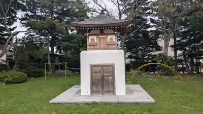 禅林寺の末社・摂社