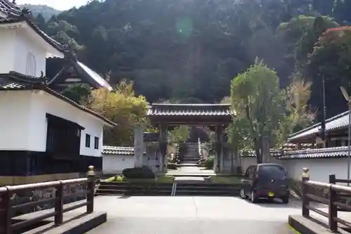 経王寺の山門・神門