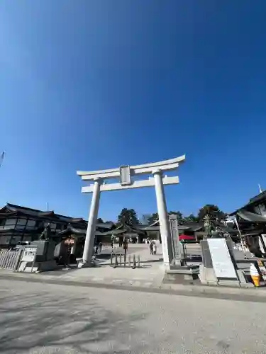 廣島護國神社の{uncategorized: "未分類", other: "その他", undefined: "問題あり", building: "その他建物", grave: "お墓", sacred_gate: "鳥居", guardian: "狛犬", statue: "像", buddha: "仏像", history: "歴史", nature: "自然", garden: "庭園", animal: "動物", pagoda: "塔", temizu: "手水舎", mountain_gate: "山門・神門", sanctuary: "本殿・本堂", subordinate: "末社・摂社", art: "芸術", scenery: "景色", jizo: "地蔵", ema: "絵馬", goshuin: "御朱印", omikuji: "おみくじ", items: "授与品その他", amulet: "お守り", goshuincho: "御朱印帳", eats: "食事", festival: "お祭り", votive_dance: "神楽", shichigosan: "七五三参", wedding: "結婚式", experience: "体験その他", initially: "初詣", around: "周辺", anti_infection: "感染症対策"}