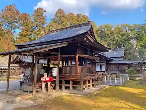 小御門神社の本殿・本堂