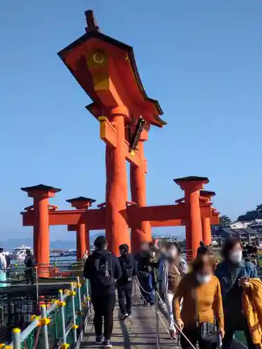 厳島神社の鳥居