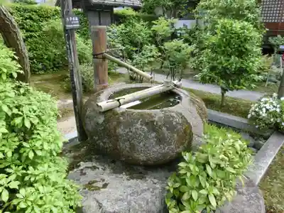 正法寺の手水舎