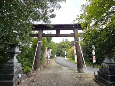 村屋坐弥冨都比売神社の鳥居