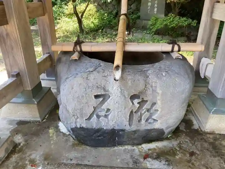 甘縄神明神社(甘縄神明宮)の手水舎