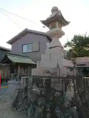 祠の建物その他