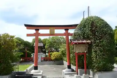稲荷大明神（そごう横浜店・屋上）(神奈川県)