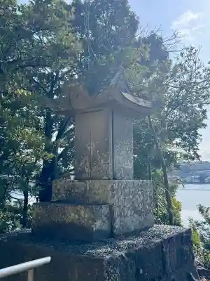 龍神社の{uncategorized: "未分類", other: "その他", undefined: "問題あり", building: "その他建物", grave: "お墓", sacred_gate: "鳥居", guardian: "狛犬", statue: "像", buddha: "仏像", history: "歴史", nature: "自然", garden: "庭園", animal: "動物", pagoda: "塔", temizu: "手水舎", mountain_gate: "山門・神門", sanctuary: "本殿・本堂", subordinate: "末社・摂社", art: "芸術", scenery: "景色", jizo: "地蔵", ema: "絵馬", goshuin: "御朱印", omikuji: "おみくじ", items: "授与品その他", amulet: "お守り", goshuincho: "御朱印帳", eats: "食事", festival: "お祭り", votive_dance: "神楽", shichigosan: "七五三参", wedding: "結婚式", experience: "体験その他", initially: "初詣", around: "周辺", anti_infection: "感染症対策"}