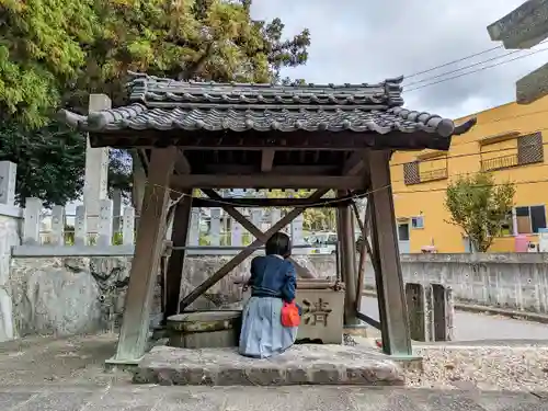 八幡宮（仁木八幡宮）の手水舎