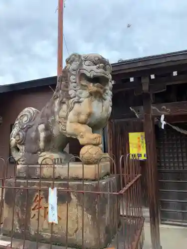 御嶽神社（小児玉稲荷社）の狛犬