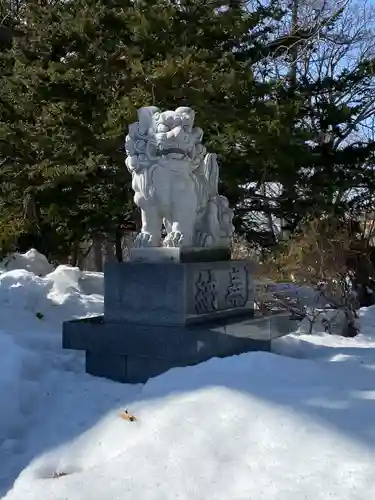 月寒神社の狛犬