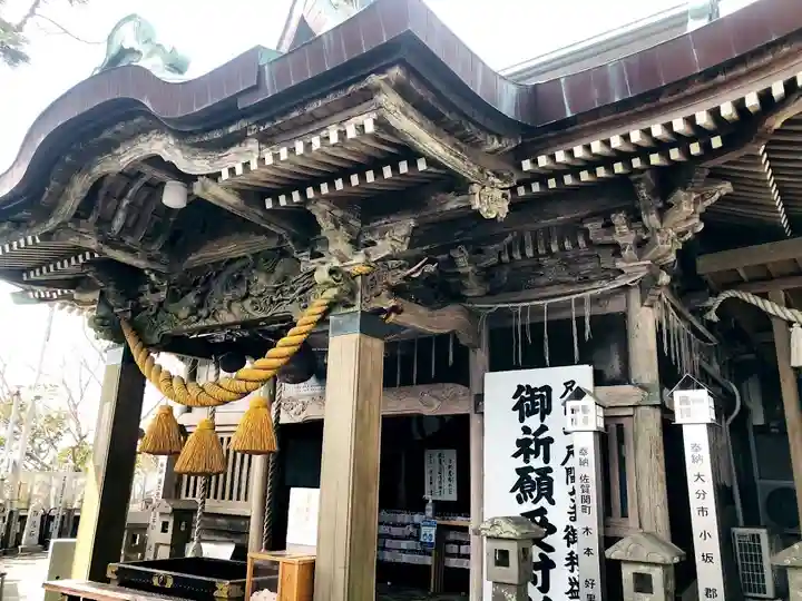 尺間神社の本殿・本堂