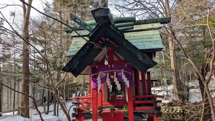 白石神社の末社・摂社
