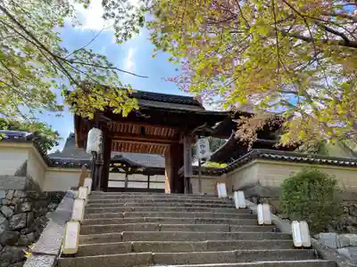 園城寺（三井寺）の山門・神門