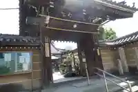 興徳寺の山門・神門