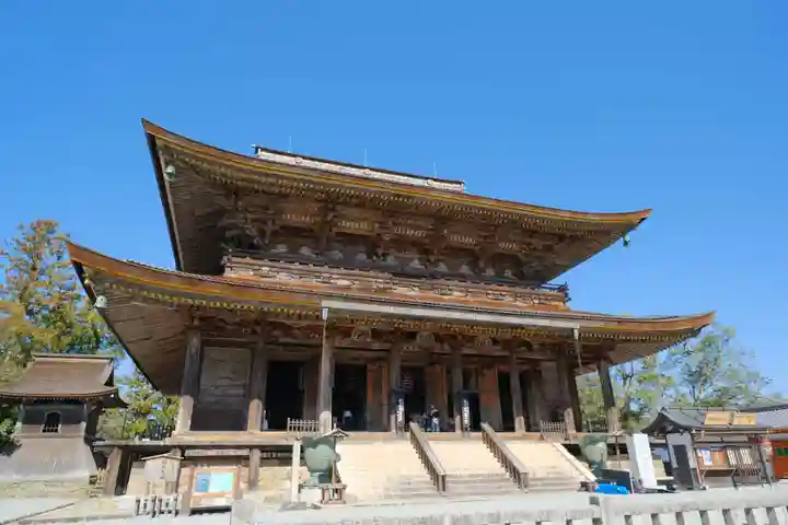 金峯山寺の本殿・本堂