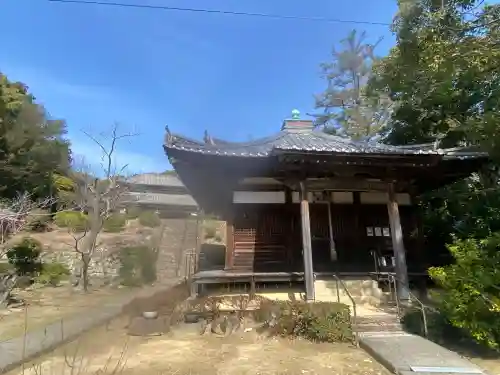 興善寺の{uncategorized: "未分類", other: "その他", undefined: "問題あり", building: "その他建物", grave: "お墓", sacred_gate: "鳥居", guardian: "狛犬", statue: "像", buddha: "仏像", history: "歴史", nature: "自然", garden: "庭園", animal: "動物", pagoda: "塔", temizu: "手水舎", mountain_gate: "山門・神門", sanctuary: "本殿・本堂", subordinate: "末社・摂社", art: "芸術", scenery: "景色", jizo: "地蔵", ema: "絵馬", goshuin: "御朱印", omikuji: "おみくじ", items: "授与品その他", amulet: "お守り", goshuincho: "御朱印帳", eats: "食事", festival: "お祭り", votive_dance: "神楽", shichigosan: "七五三参", wedding: "結婚式", experience: "体験その他", initially: "初詣", around: "周辺", anti_infection: "感染症対策"}