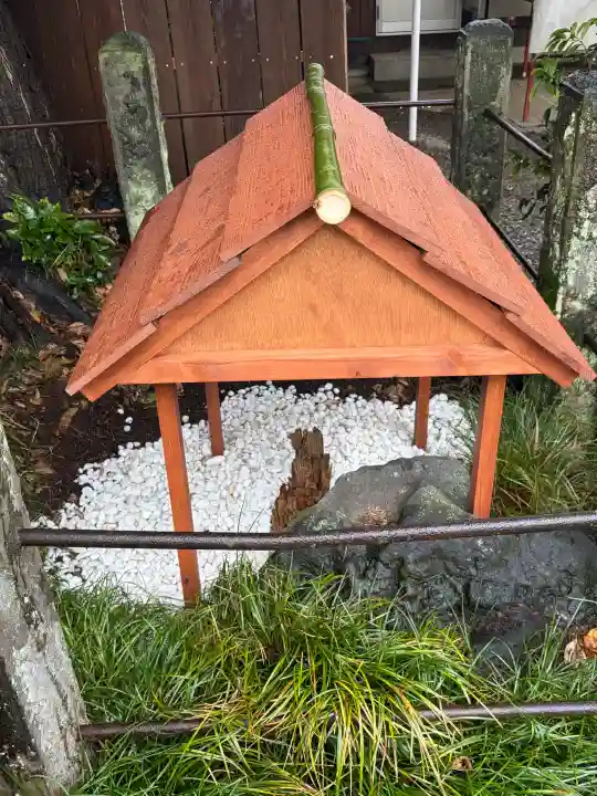 鷲宮神社の{uncategorized: "未分類", other: "その他", undefined: "問題あり", building: "その他建物", grave: "お墓", sacred_gate: "鳥居", guardian: "狛犬", statue: "像", buddha: "仏像", history: "歴史", nature: "自然", garden: "庭園", animal: "動物", pagoda: "塔", temizu: "手水舎", mountain_gate: "山門・神門", sanctuary: "本殿・本堂", subordinate: "末社・摂社", art: "芸術", scenery: "景色", jizo: "地蔵", ema: "絵馬", goshuin: "御朱印", omikuji: "おみくじ", items: "授与品その他", amulet: "お守り", goshuincho: "御朱印帳", eats: "食事", festival: "お祭り", votive_dance: "神楽", shichigosan: "七五三参", wedding: "結婚式", experience: "体験その他", initially: "初詣", around: "周辺", anti_infection: "感染症対策"}