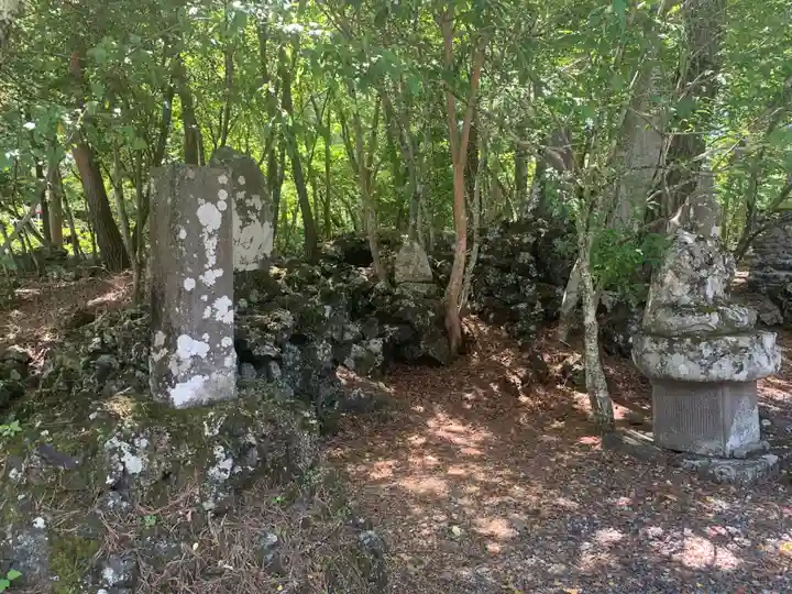 無戸室浅間神社(船津胎内神社)のその他建物
