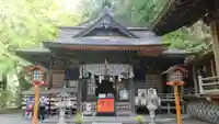 新倉富士浅間神社の本殿・本堂