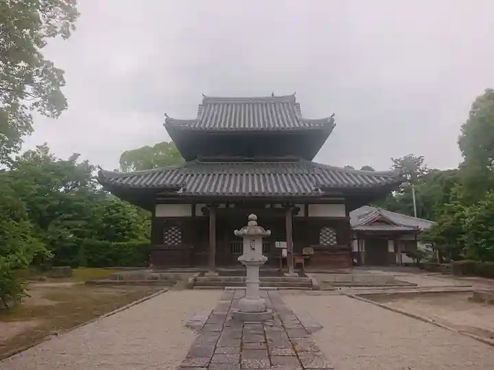 戒壇院の本殿・本堂