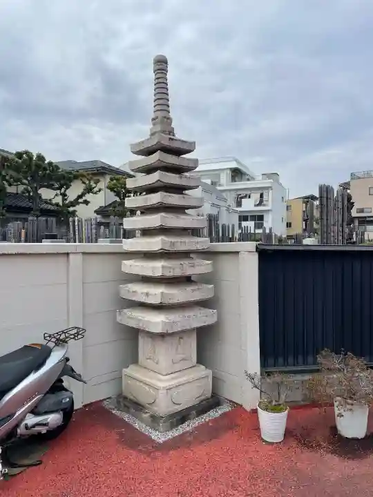 勝興寺の{uncategorized: "未分類", other: "その他", undefined: "問題あり", building: "その他建物", grave: "お墓", sacred_gate: "鳥居", guardian: "狛犬", statue: "像", buddha: "仏像", history: "歴史", nature: "自然", garden: "庭園", animal: "動物", pagoda: "塔", temizu: "手水舎", mountain_gate: "山門・神門", sanctuary: "本殿・本堂", subordinate: "末社・摂社", art: "芸術", scenery: "景色", jizo: "地蔵", ema: "絵馬", goshuin: "御朱印", omikuji: "おみくじ", items: "授与品その他", amulet: "お守り", goshuincho: "御朱印帳", eats: "食事", festival: "お祭り", votive_dance: "神楽", shichigosan: "七五三参", wedding: "結婚式", experience: "体験その他", initially: "初詣", around: "周辺", anti_infection: "感染症対策"}