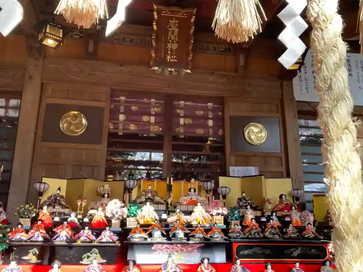 座間神社の本殿・本堂