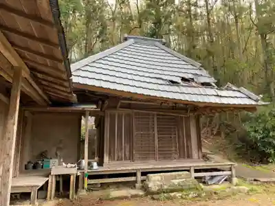 沢又薬師堂の本殿・本堂