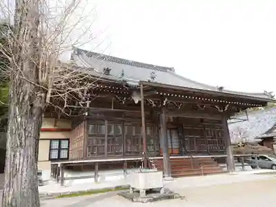長光寺の本殿・本堂