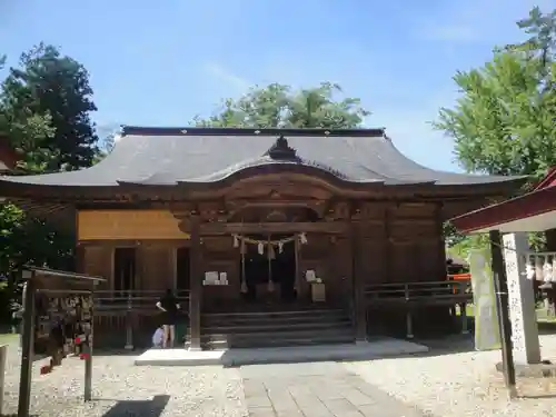 八幡秋田神社の本殿・本堂