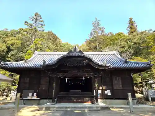 由加神社（和気由加神社）の本殿・本堂