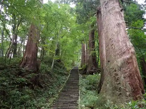 出羽神社(出羽三山神社)～三神合祭殿～のその他建物