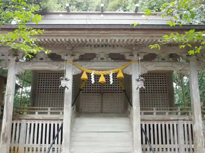 須須神社の本殿・本堂
