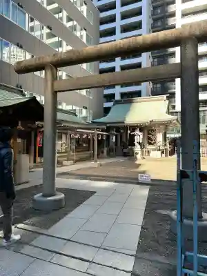 宮益御嶽神社の{uncategorized: "未分類", other: "その他", undefined: "問題あり", building: "その他建物", grave: "お墓", sacred_gate: "鳥居", guardian: "狛犬", statue: "像", buddha: "仏像", history: "歴史", nature: "自然", garden: "庭園", animal: "動物", pagoda: "塔", temizu: "手水舎", mountain_gate: "山門・神門", sanctuary: "本殿・本堂", subordinate: "末社・摂社", art: "芸術", scenery: "景色", jizo: "地蔵", ema: "絵馬", goshuin: "御朱印", omikuji: "おみくじ", items: "授与品その他", amulet: "お守り", goshuincho: "御朱印帳", eats: "食事", festival: "お祭り", votive_dance: "神楽", shichigosan: "七五三参", wedding: "結婚式", experience: "体験その他", initially: "初詣", around: "周辺", anti_infection: "感染症対策"}